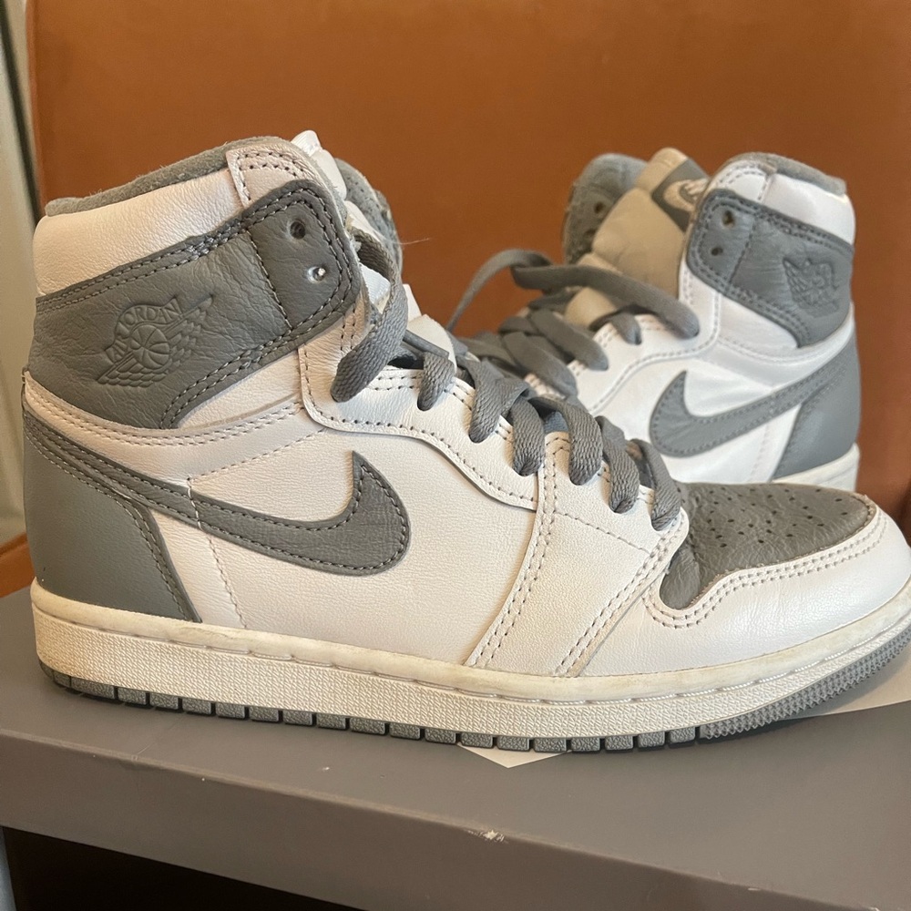 AIR JORDAN